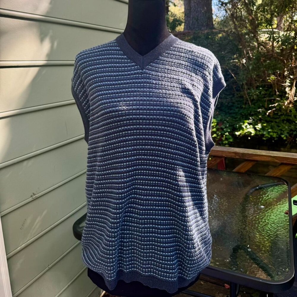 Perry Ellis sweater vest